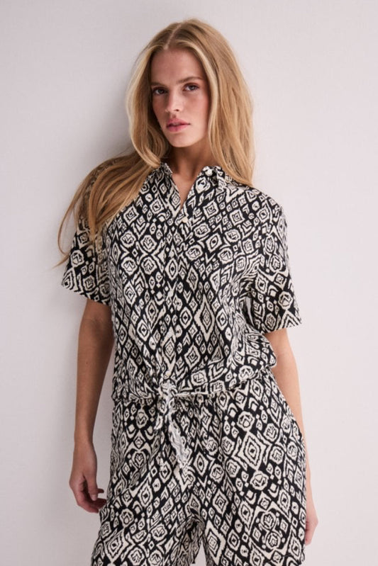 Ichi Ihlinno Black Diamond Shirt